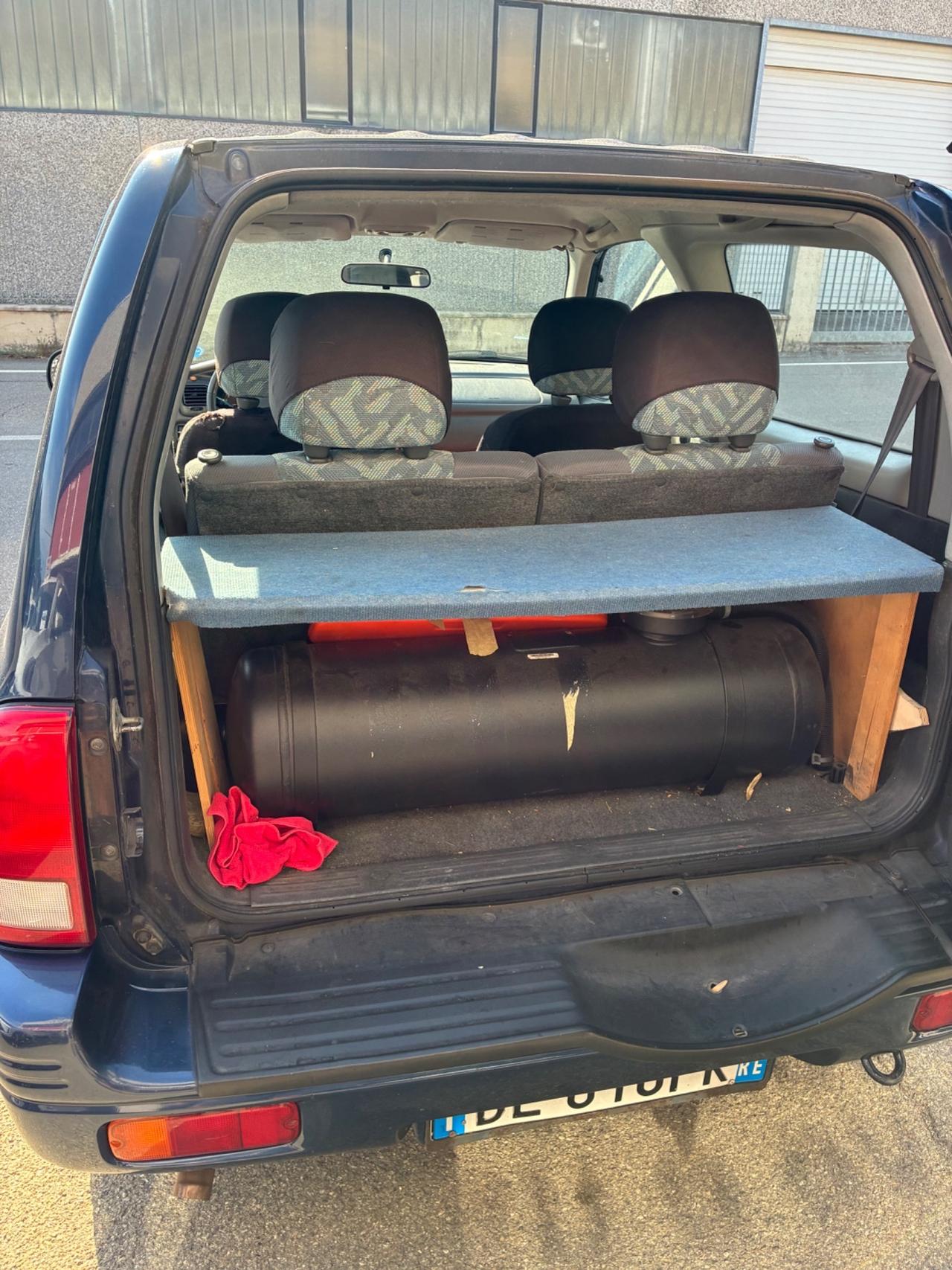 Suzuki Grand Vitara 1.6i 16V cat 3 porte
