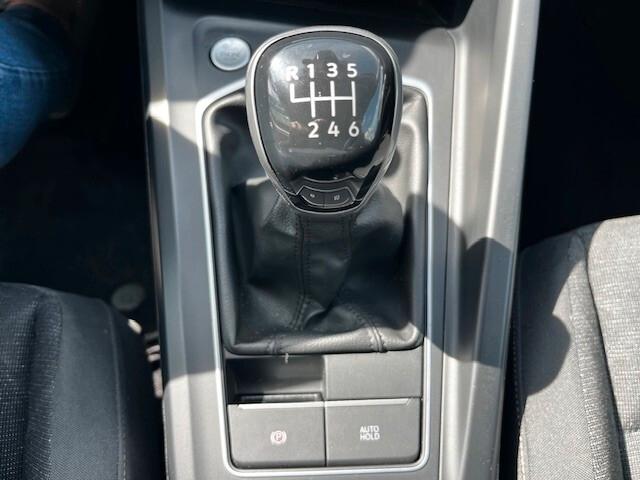 Volkswagen Golf VIII 1.0 tsi evo Life 110cv "FULL LED/NAVI/TELEKAMERA/PDC