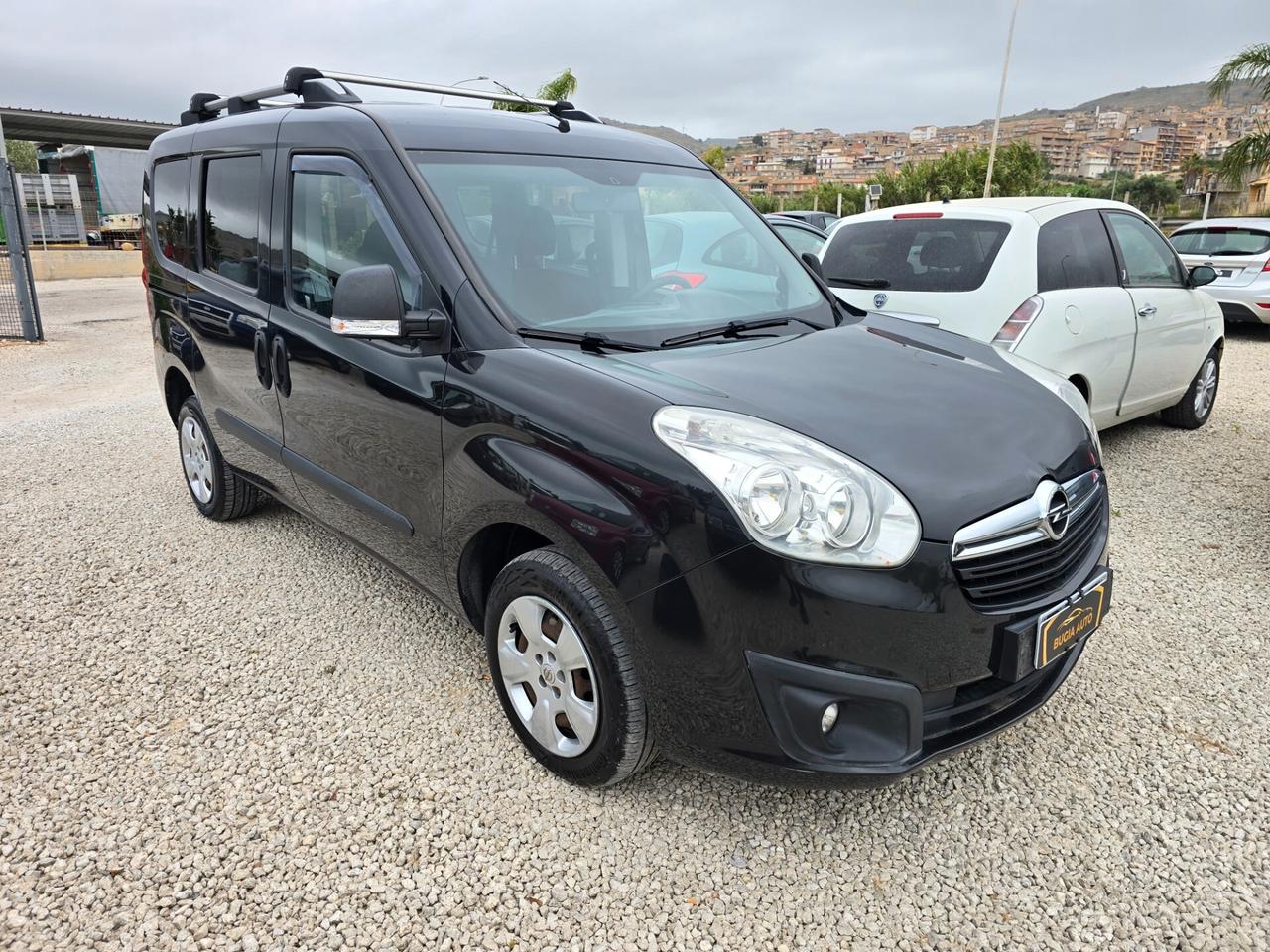 Opel Combo 5 posti fiat Doblò