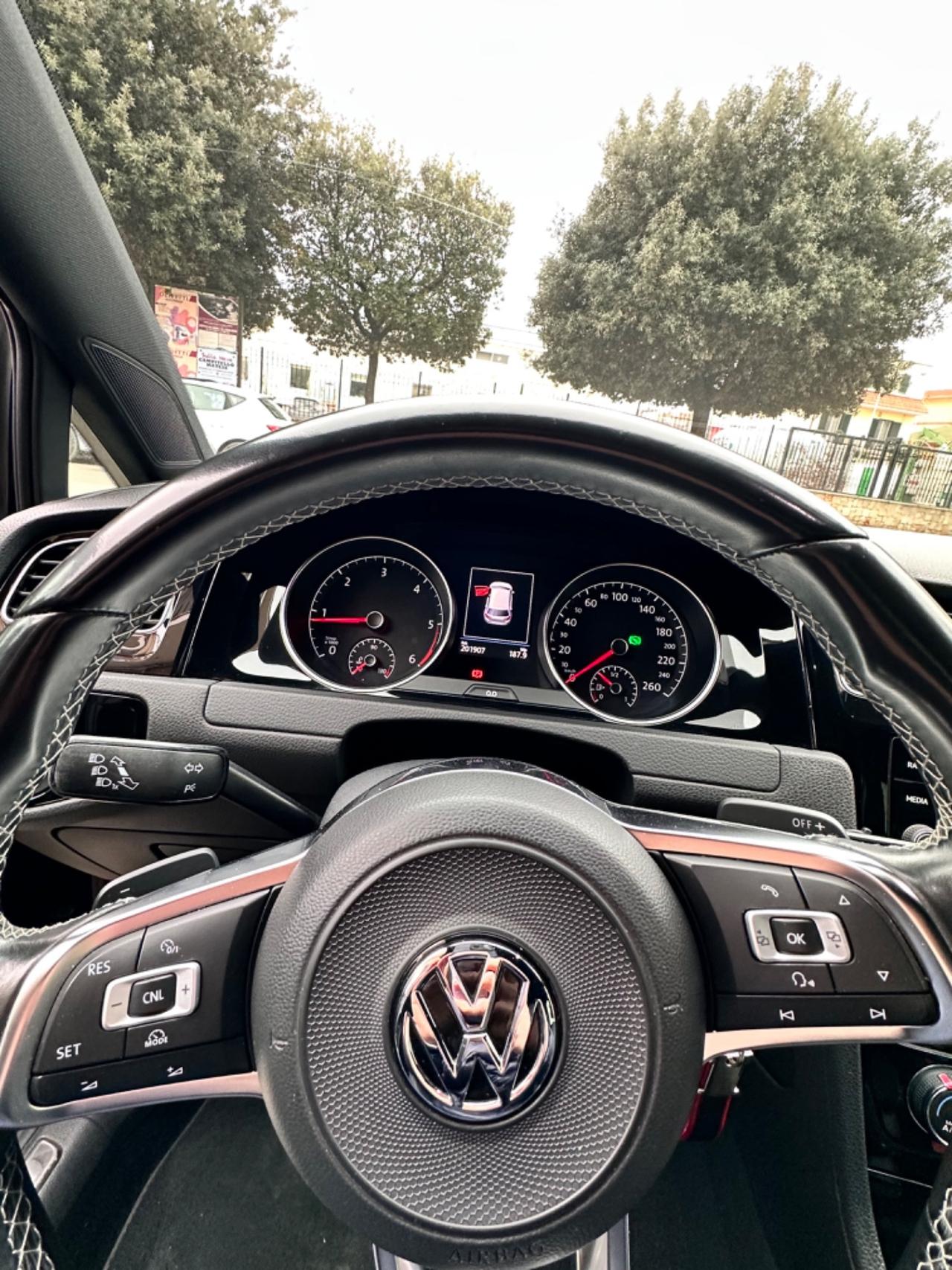 Volkswagen Golf 7.5 R-Line Navigatore paddle