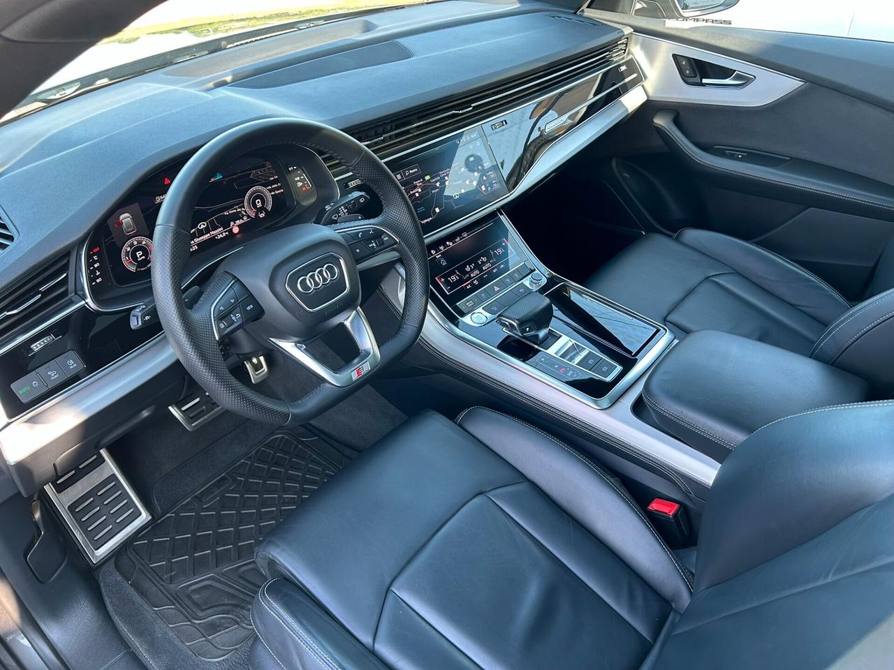 Audi Q8 50TDI 286CV Mhev quattro Tiptronic S-Line - PANORAMA