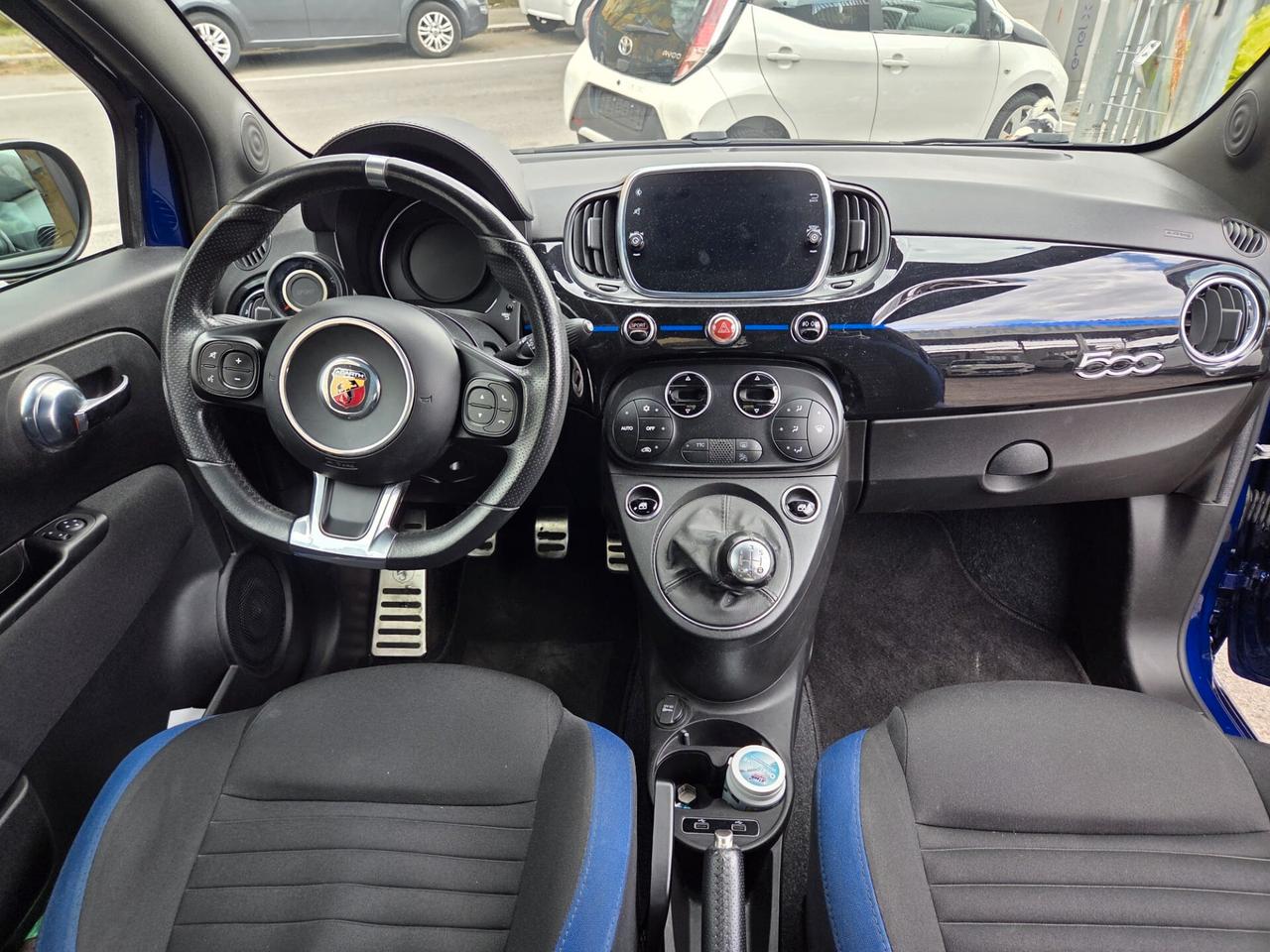 Abarth 595 1.4 Turbo T-Jet 165 CV Monster Energy Yamaha