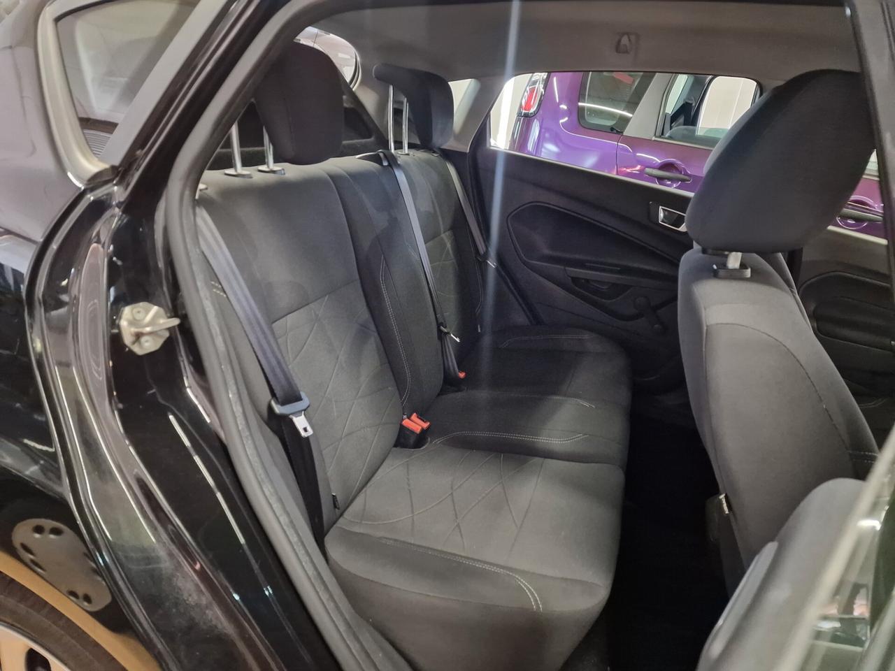 Ford Fiesta 1.5 TDCi 75CV 5 porte Titanium