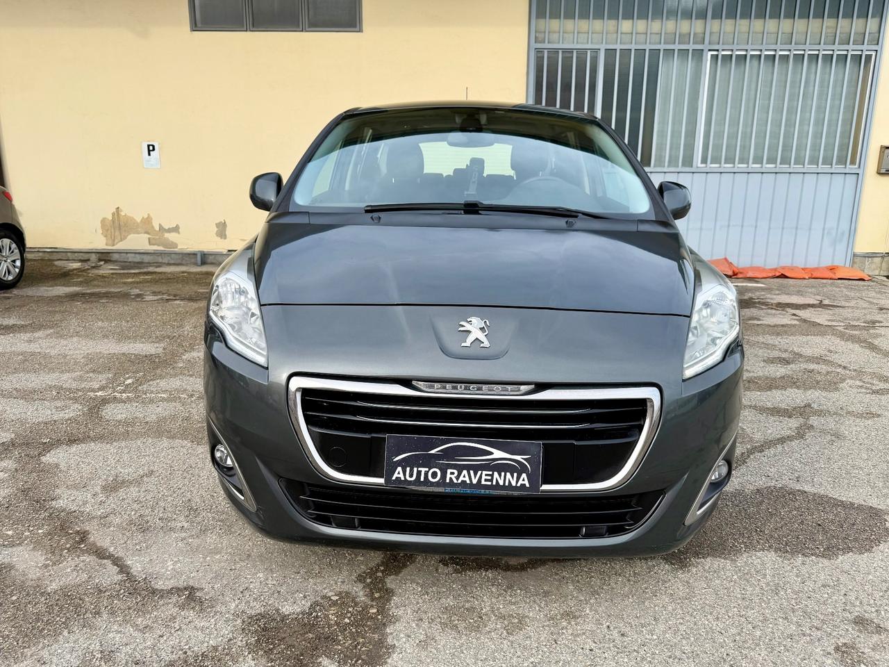 Peugeot 5008 1.6 HDi 115CV 7 Posti 2011