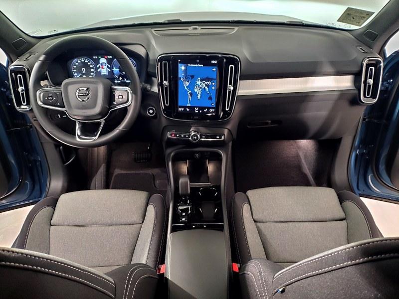 VOLVO Xc40 B3 Mild Hybrid Automatico Plus Dark