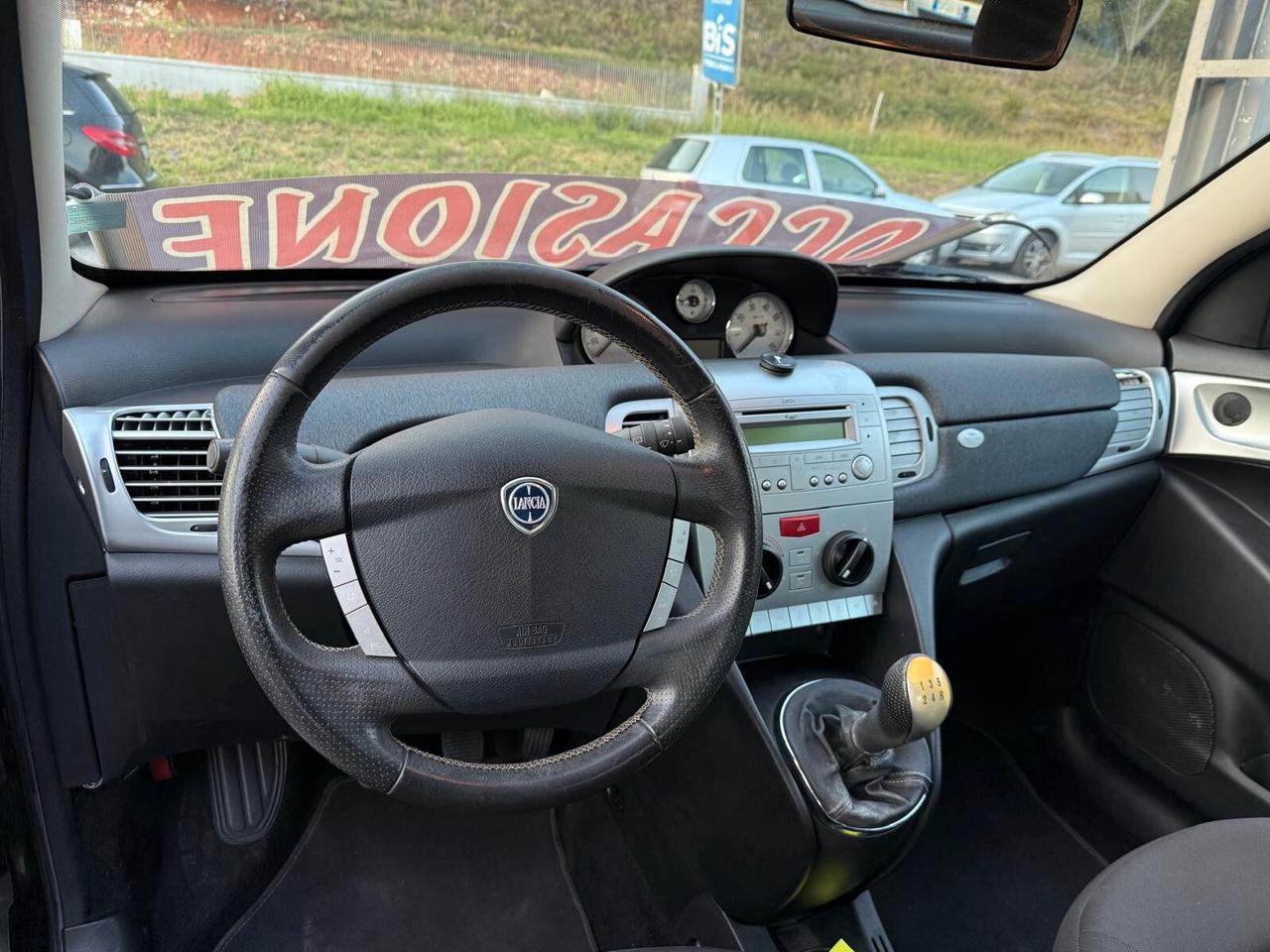 Lancia Ypsilon 1.3 MJT DIVA POCHI KM