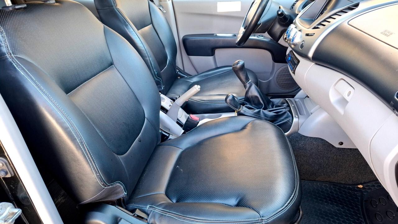 L200 2.5 DI-D/136CV Double Cab Intense