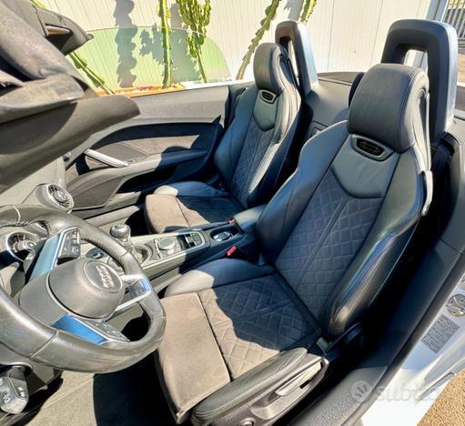 AUDI TT Roadster 2.0 TDI ultra Design