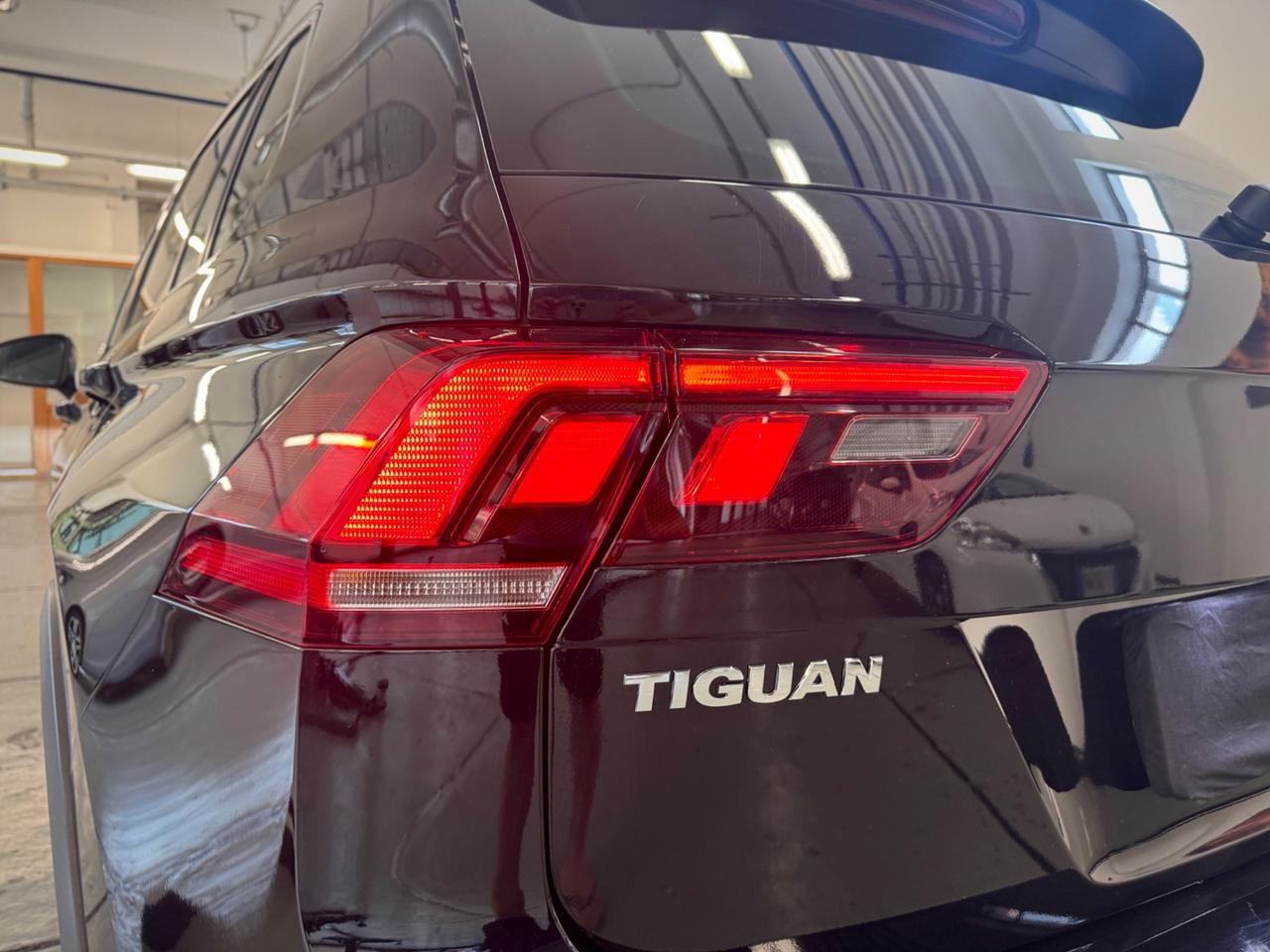 Volkswagen Tiguan R-Line - Sport - SOLO 70.000 KM