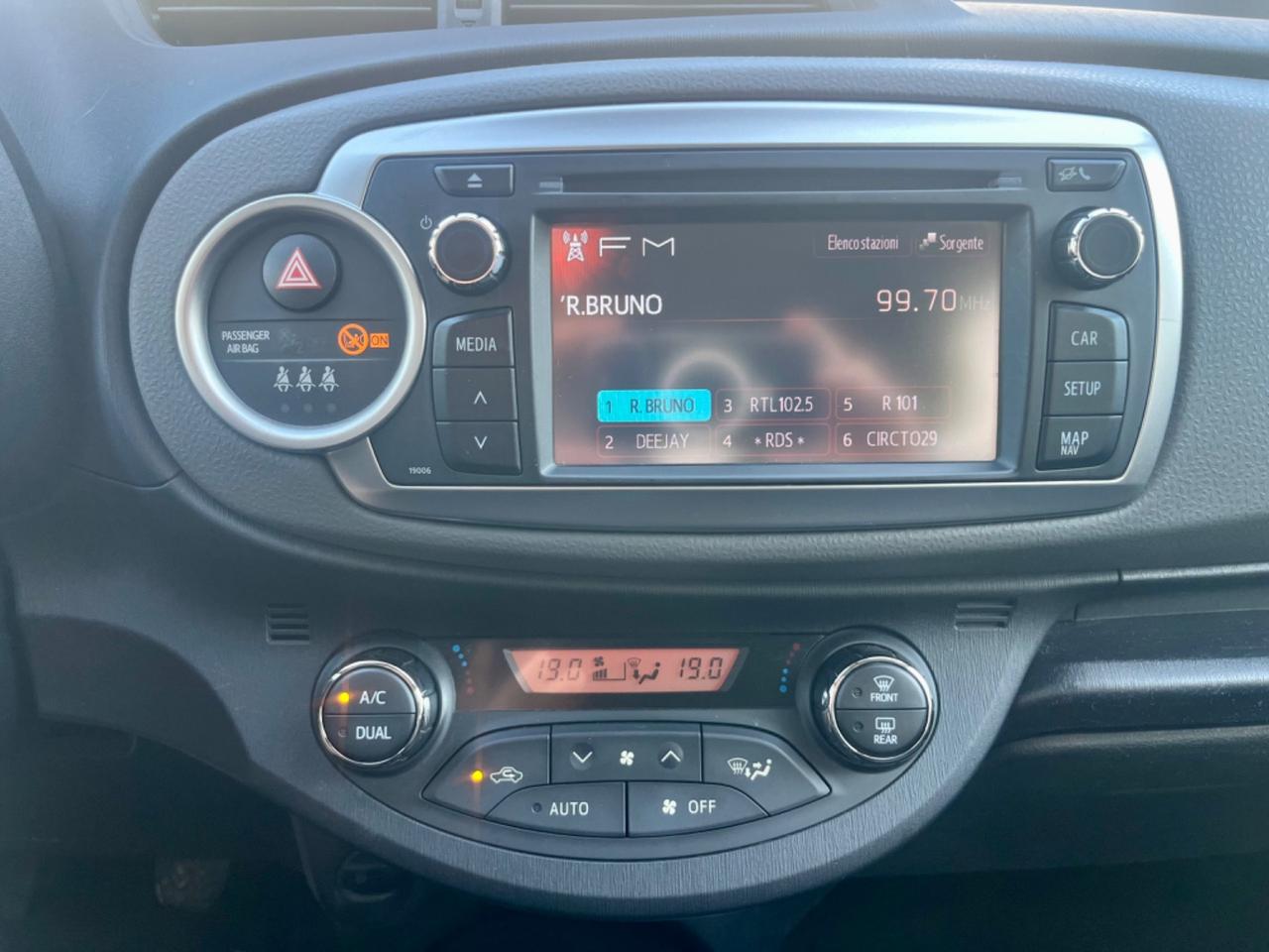 Toyota Yaris 1.0benz 2013 92.000km perfetta