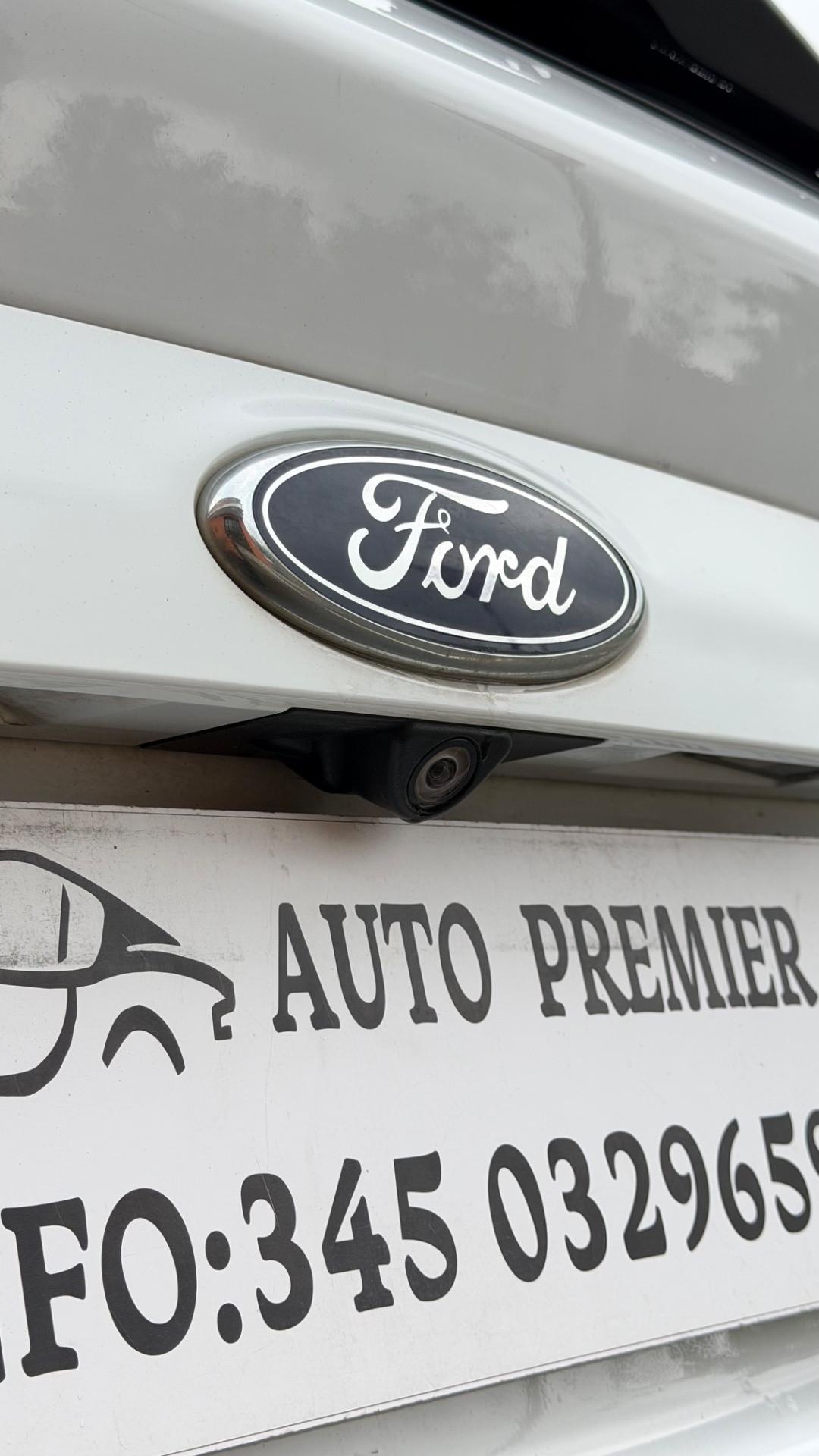 Ford Kuga 2.0 TDCI 120 CV S&S 2WD Titanium