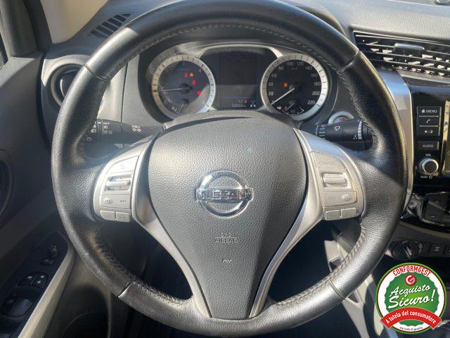 NISSAN Navara 2.3 dCi 4WD Double Cab N-Connecta