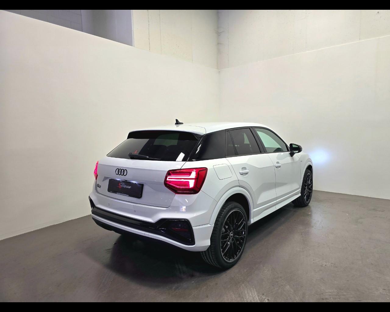 AUDI Q2 35 TFSI S-TRONIC IDENTITY BLACK