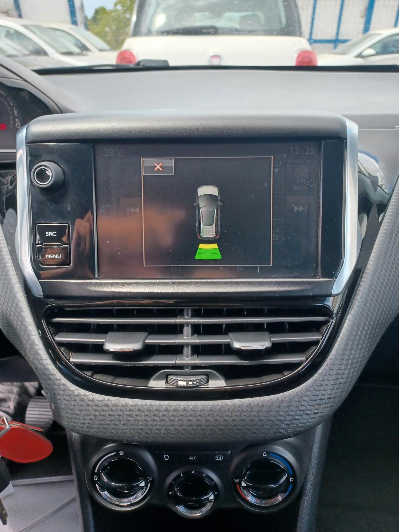 Peugeot 2008 1.2 Benzina Anno 2016 restyling
