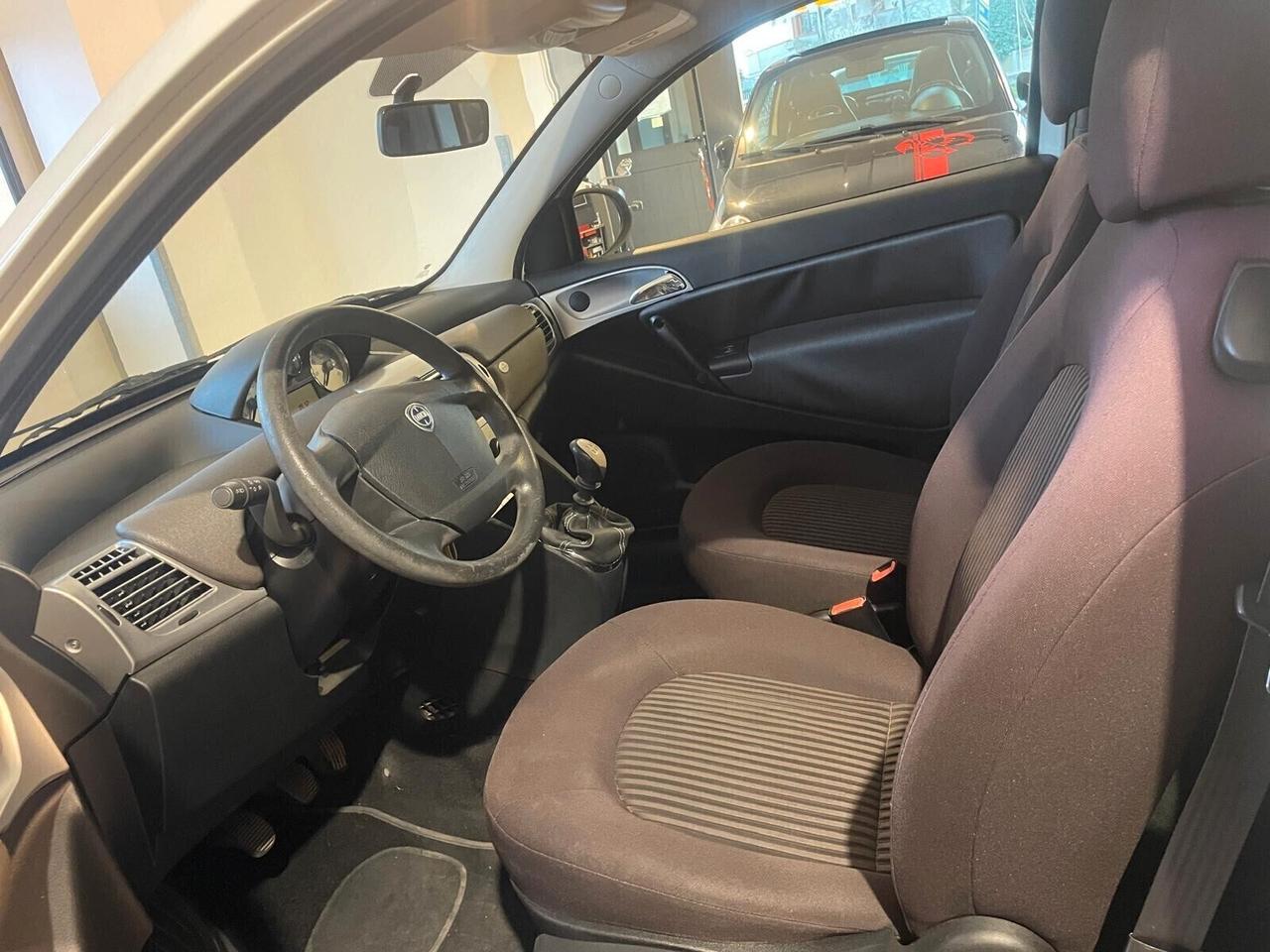 Lancia Ypsilon 1.2 69 CV Elle
