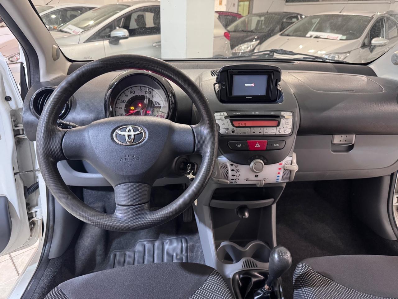 Toyota Aygo 1.0 12V VVT-i 5 porte Sol Connect