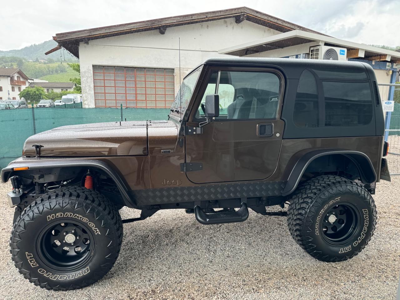 Jeep Wrangler 2.5 Laredo