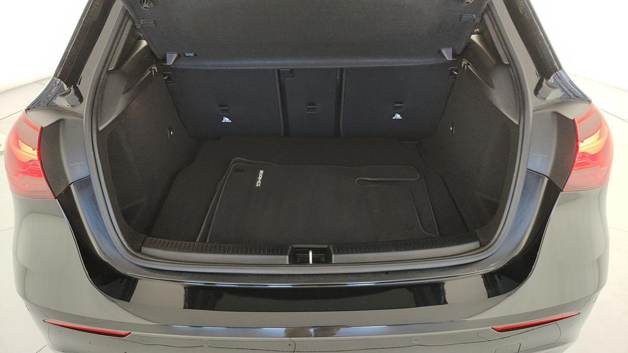 Mercedes-Benz A 180 d Premium auto