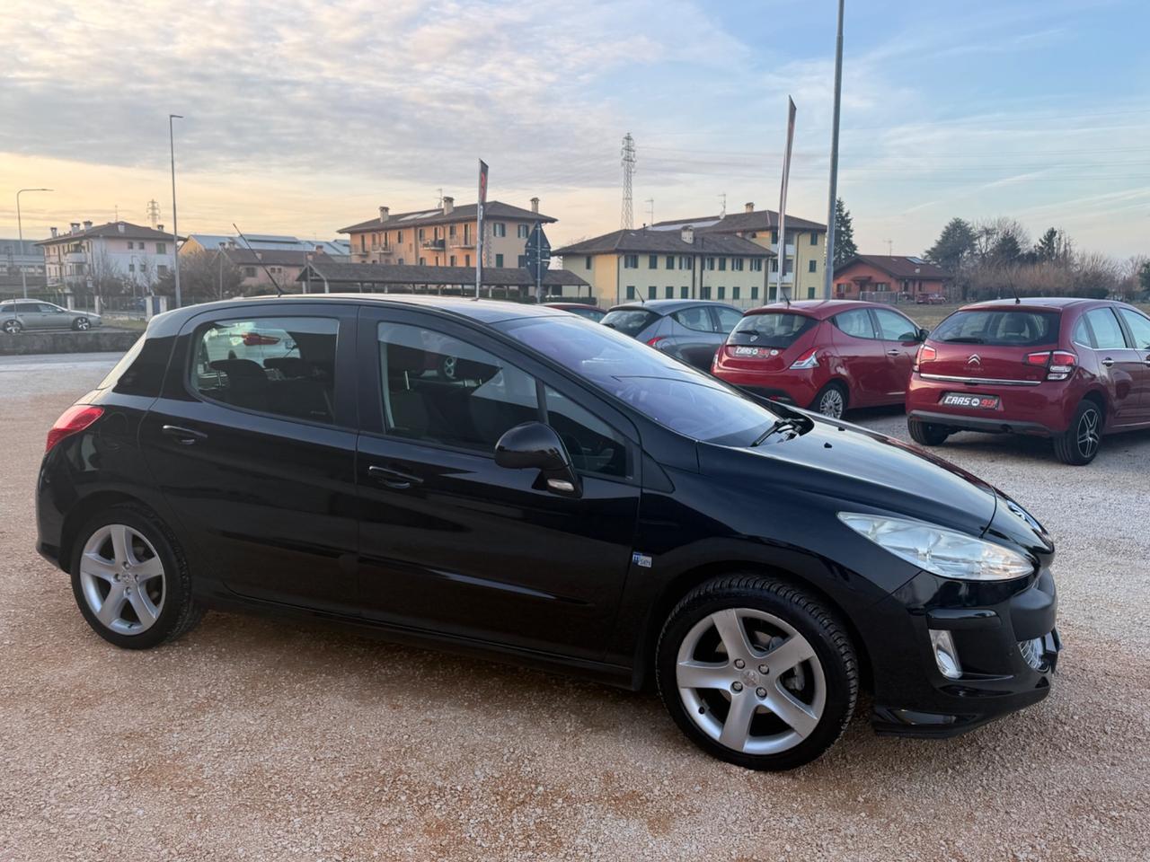 Peugeot 308 1.6 HDi 110CV 5p. Premium (5 Marce)