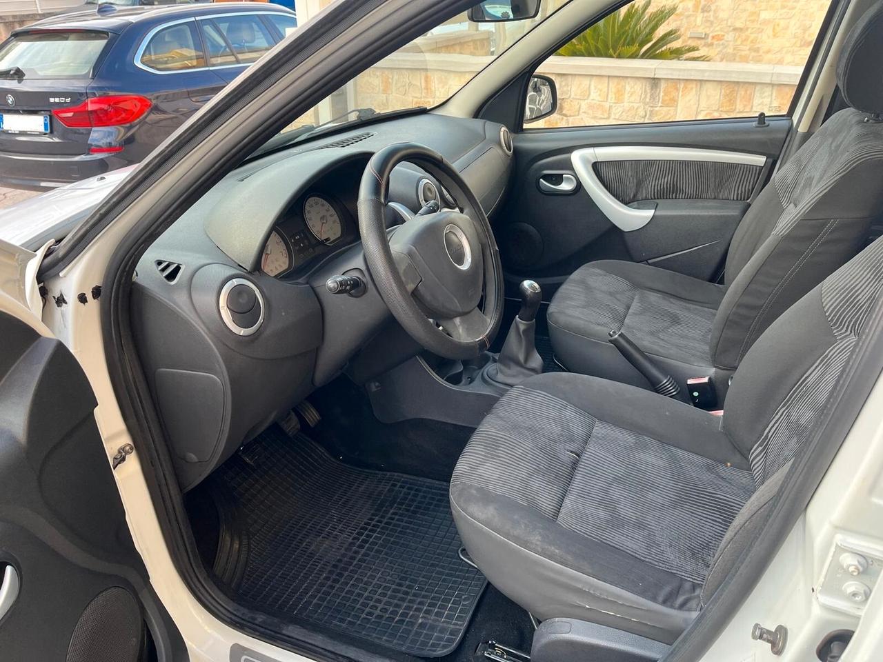 Dacia Sandero 1.5 dCi 70CV Lauréate