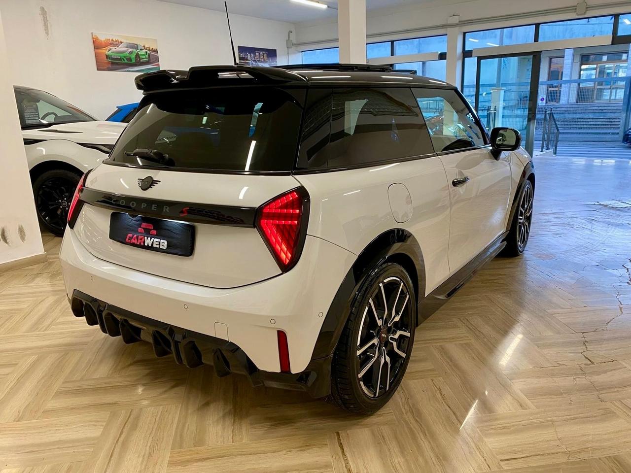 MINI COOPER S JOHN COOPER WORKS Harman Kardon 2024