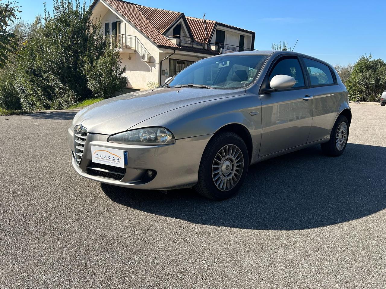 Alfa Romeo 147 1.9 JTDM 8V Moving