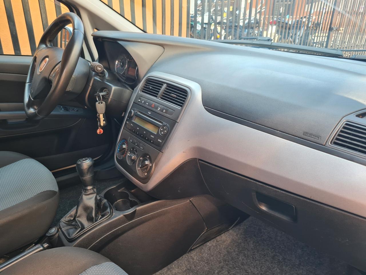 Fiat Punto 1.3 Mjt 75 CV DPF 5 Porte*NEOPATENTATI*