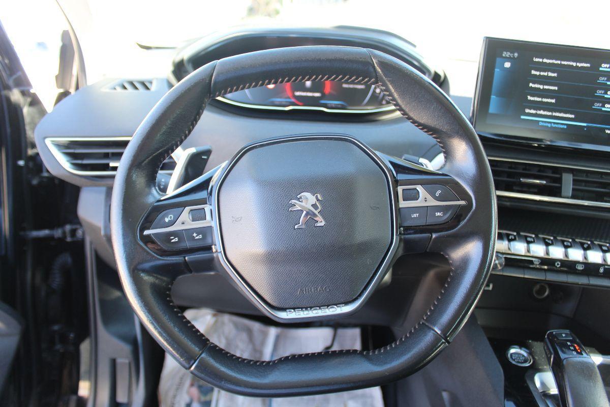 PEUGEOT - 3008 - BlueHDi 130 S&S Allure