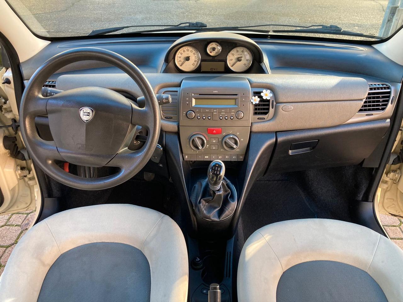 Lancia Ypsilon 1.2 60cv 120.000KM