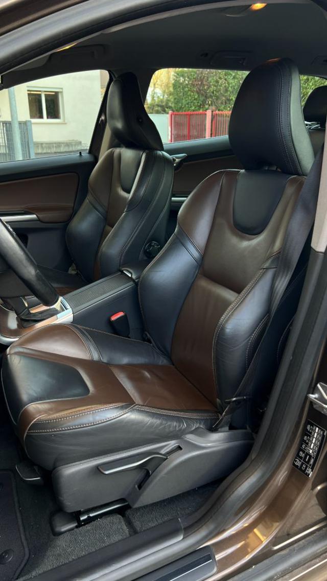 VOLVO XC60 D3 Geartronic Momentum