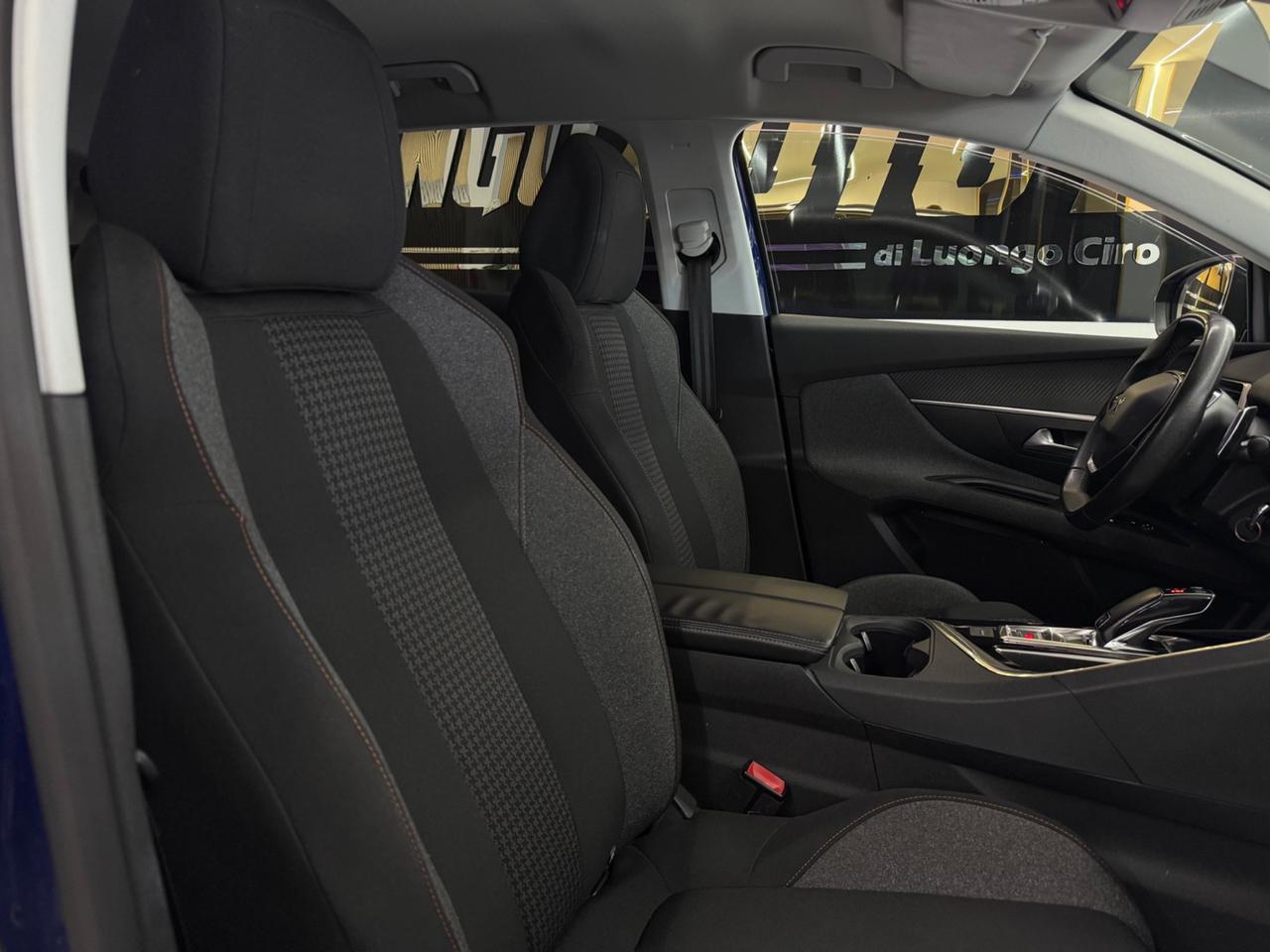Peugeot 3008 130Cv EAT8 Allure Full Opt