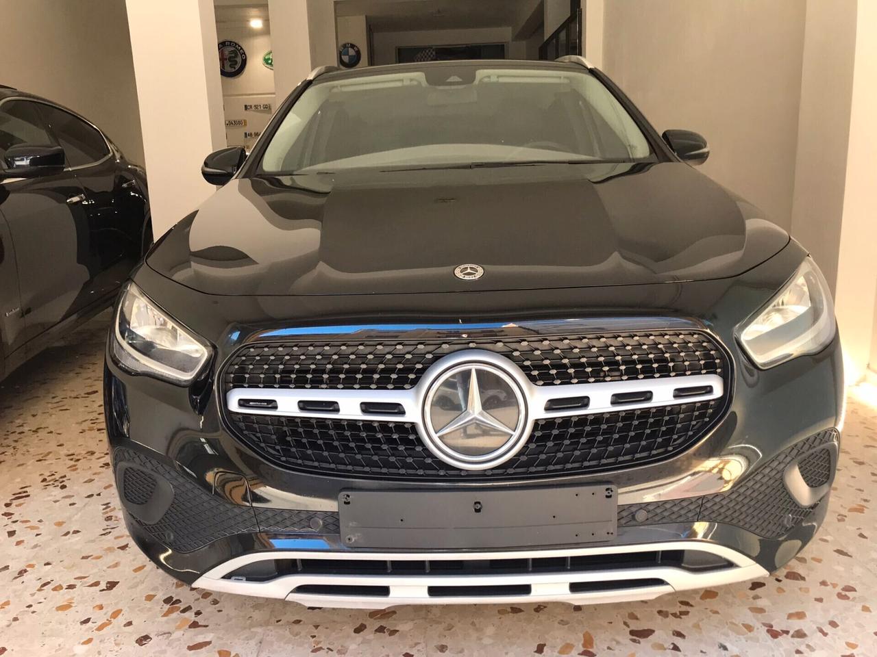 Mercedes-benz GLA 180 d. Business 10/2022