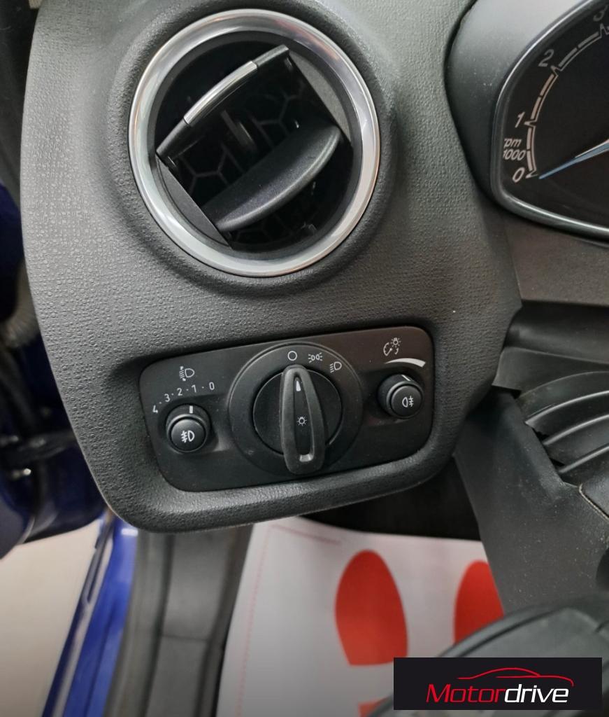 FORD - Fiesta - 1.0 80 CV 5p. Titanium