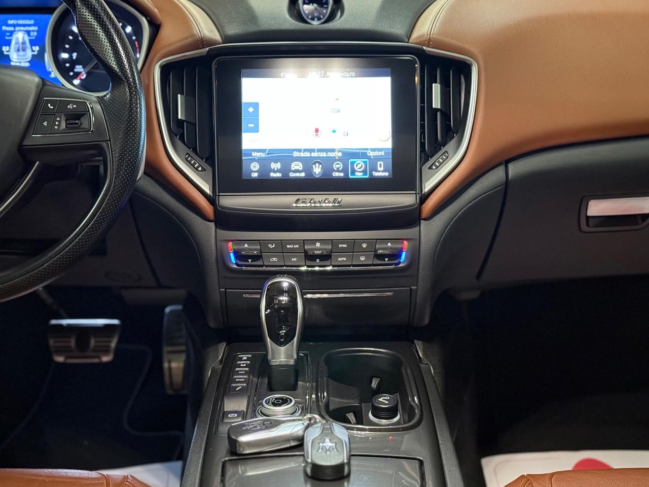 Maserati Ghibli V6 Diesel 275 CV Gransport Nerissimo