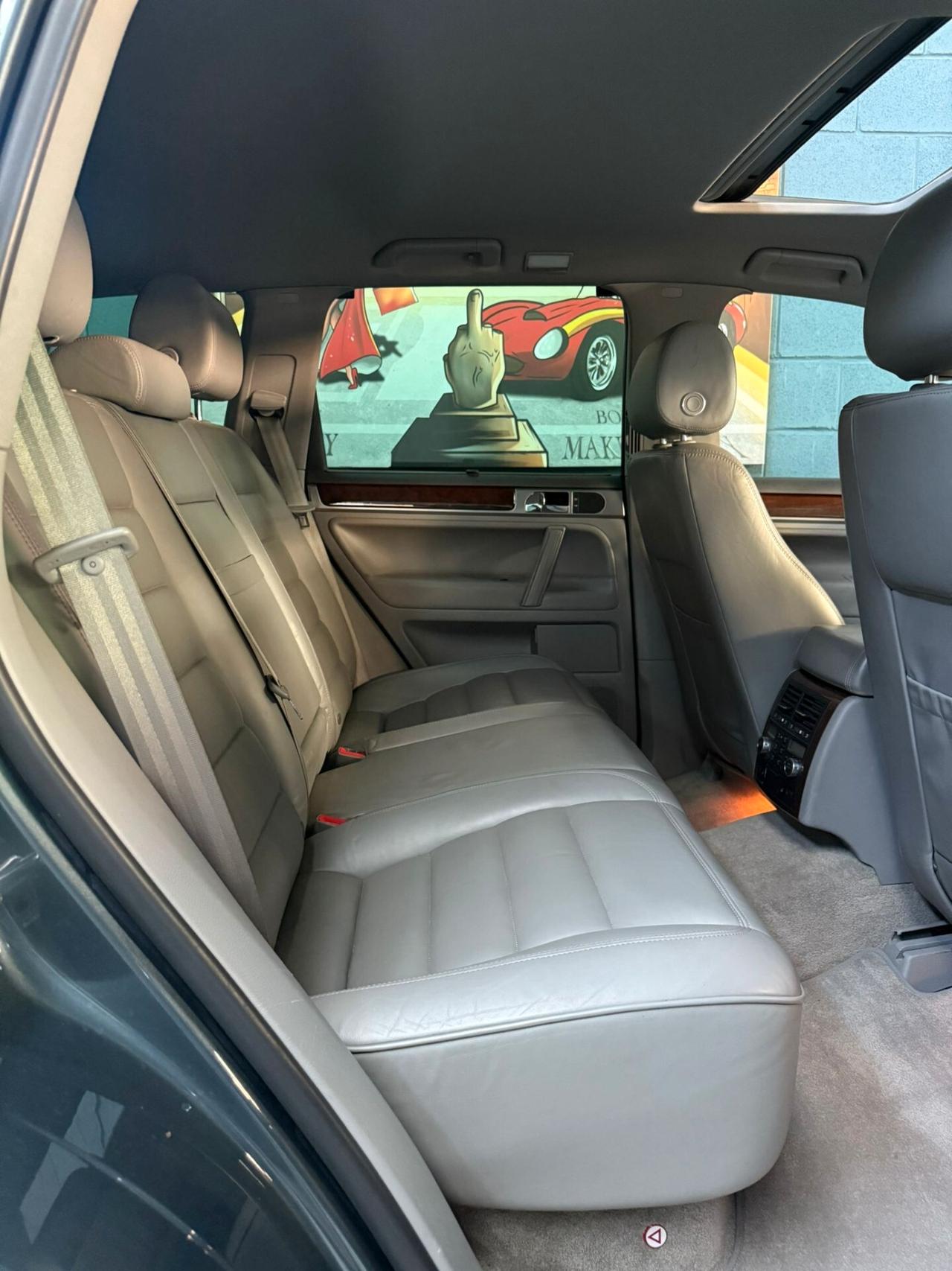 INTROVABILE TOUAREG 4.2 V8 ASI E GANCIO TRAINO