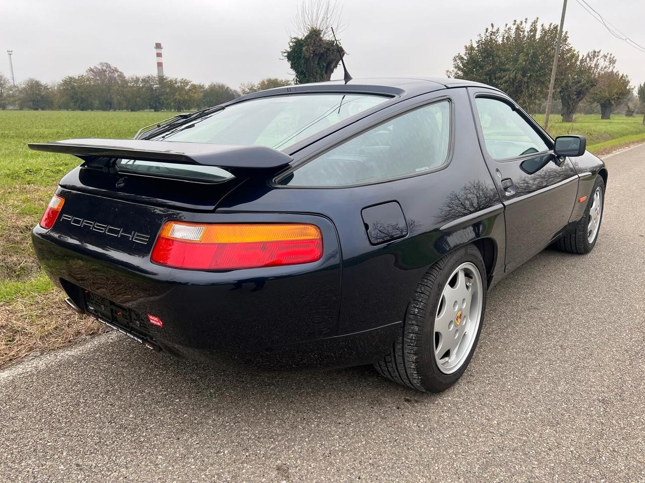 Porsche 928 cat S4 automatica