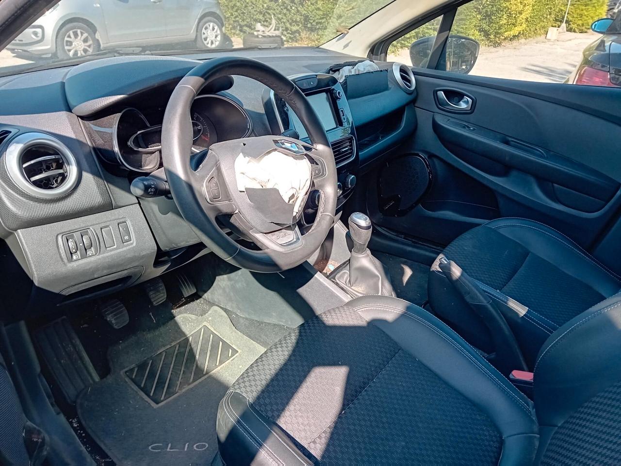 Renault Clio dCi 8V 75 CV Start&Stop 5 porte Energy Duel
