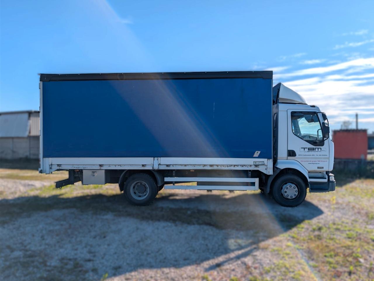 RENAULT MIDLUM