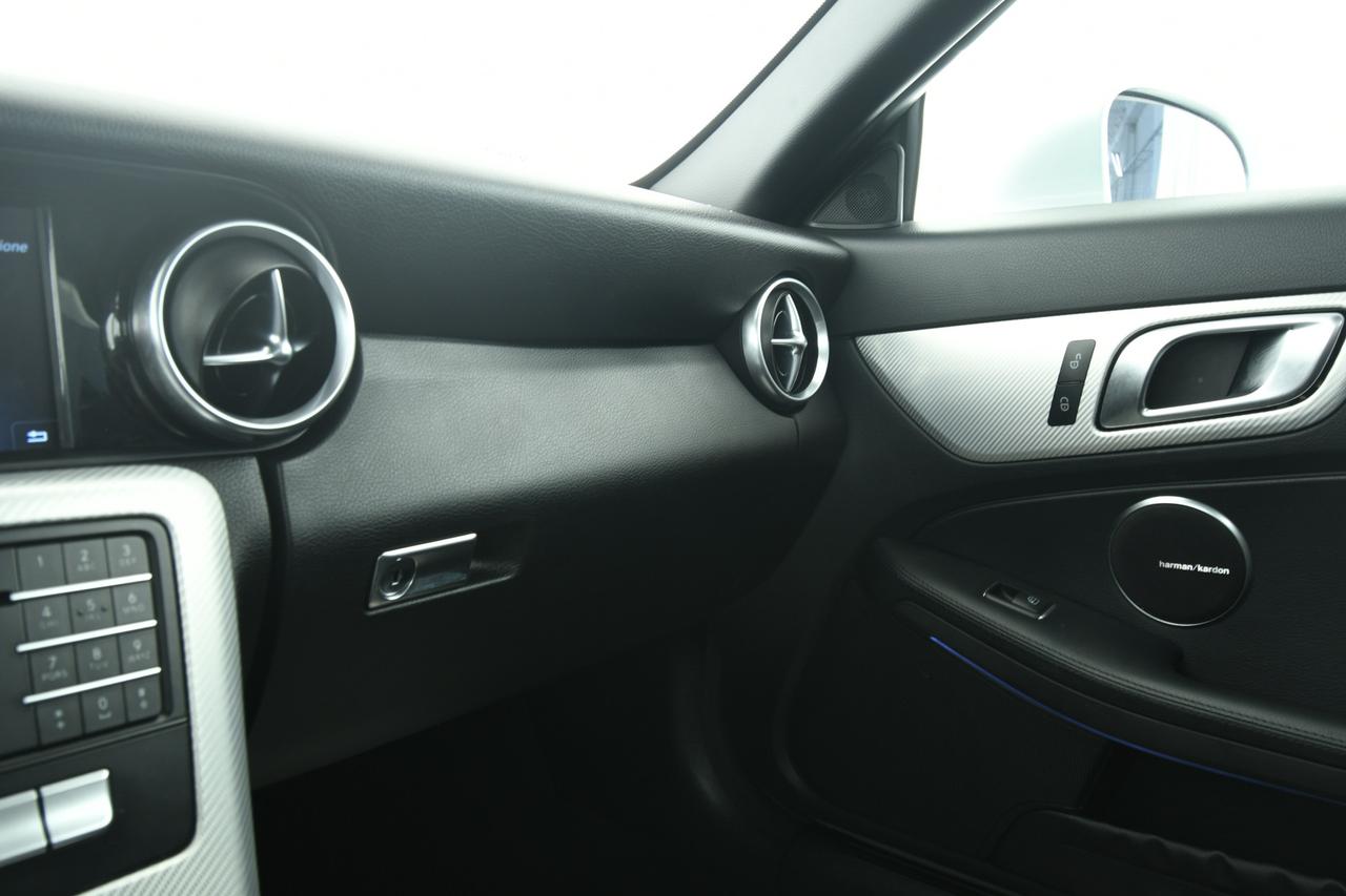 Mercedes-Benz SLC 200 Sport auto CAMERA+LED+C17"