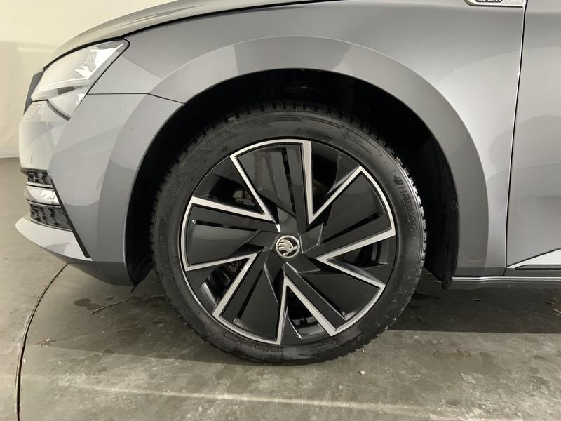 Skoda Superb wagon iv 1.4 tsi phev sportline dsg