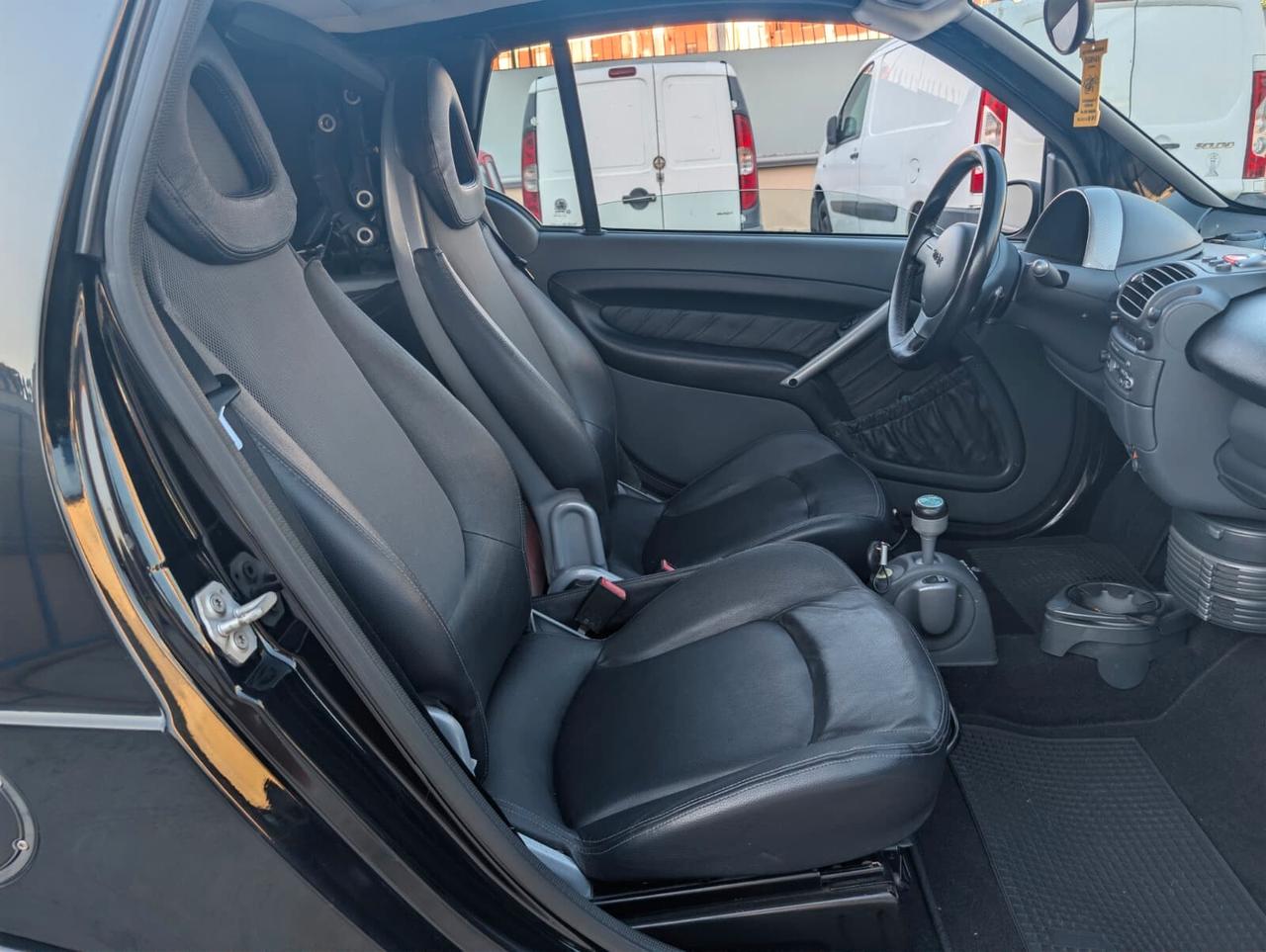 Smart ForTwo 700 cabrio Brabus (55 kW)