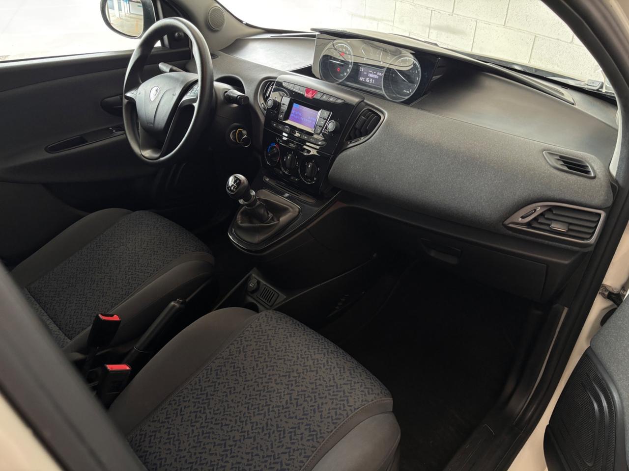 Lancia Ypsilon Hybrid (con soli 108000km)