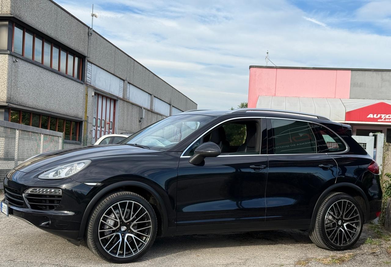 Porsche Cayenne 3.0 Diesel V6 SERVICE PORSCHE