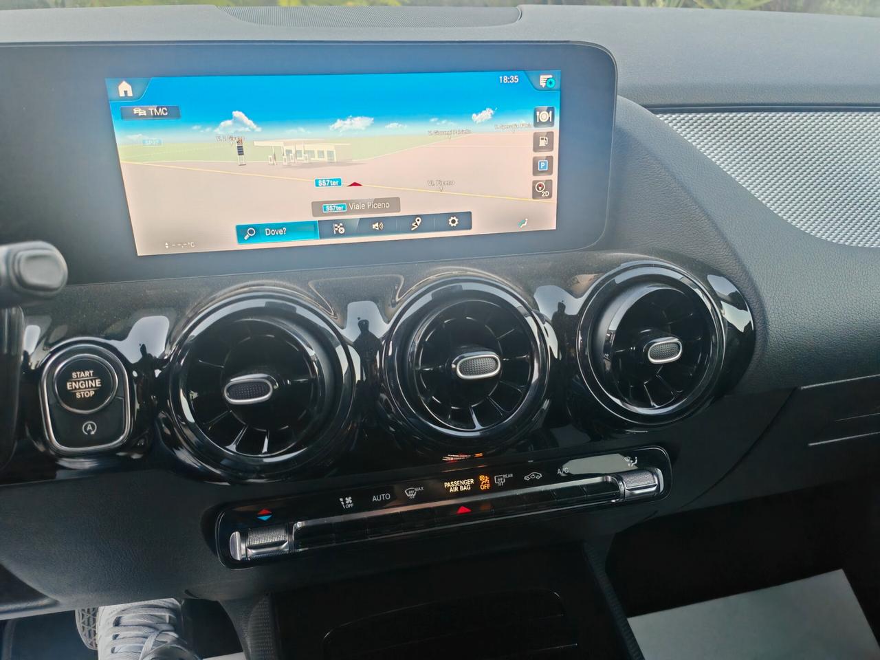 Mercedes-benz GLA 180d navig cam led 2022