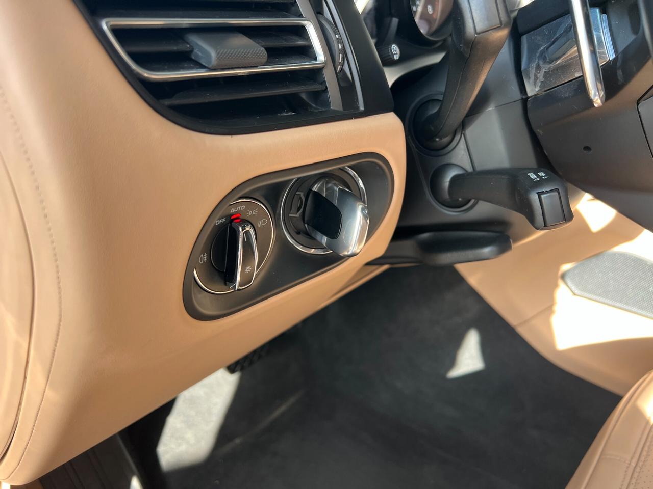 Porsche Macan T 2.0 265cv Tetto Sport Chrono Matrix Pelle Telecam. Tagliandi Porsche