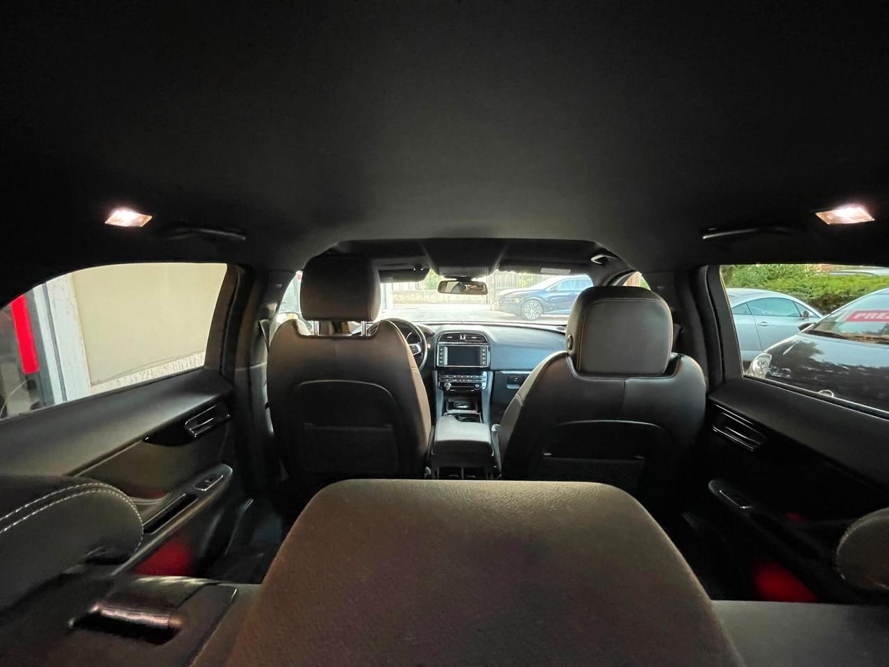 Jaguar F-Pace 2.0 D 180 CV AWD R-Sport