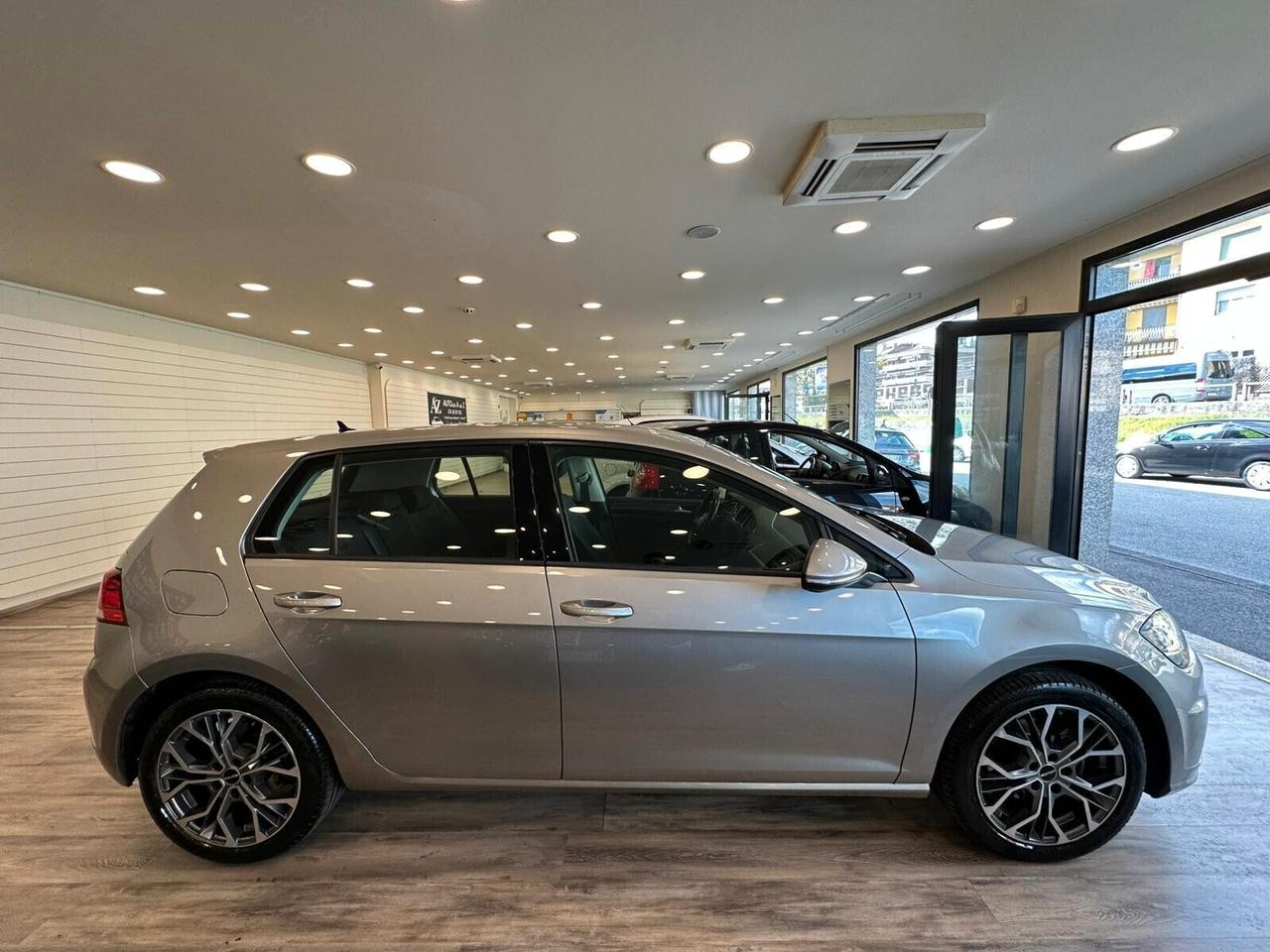 Volkswagen Golf 2.0 TDI 5p. Executive BlueMotion Technology