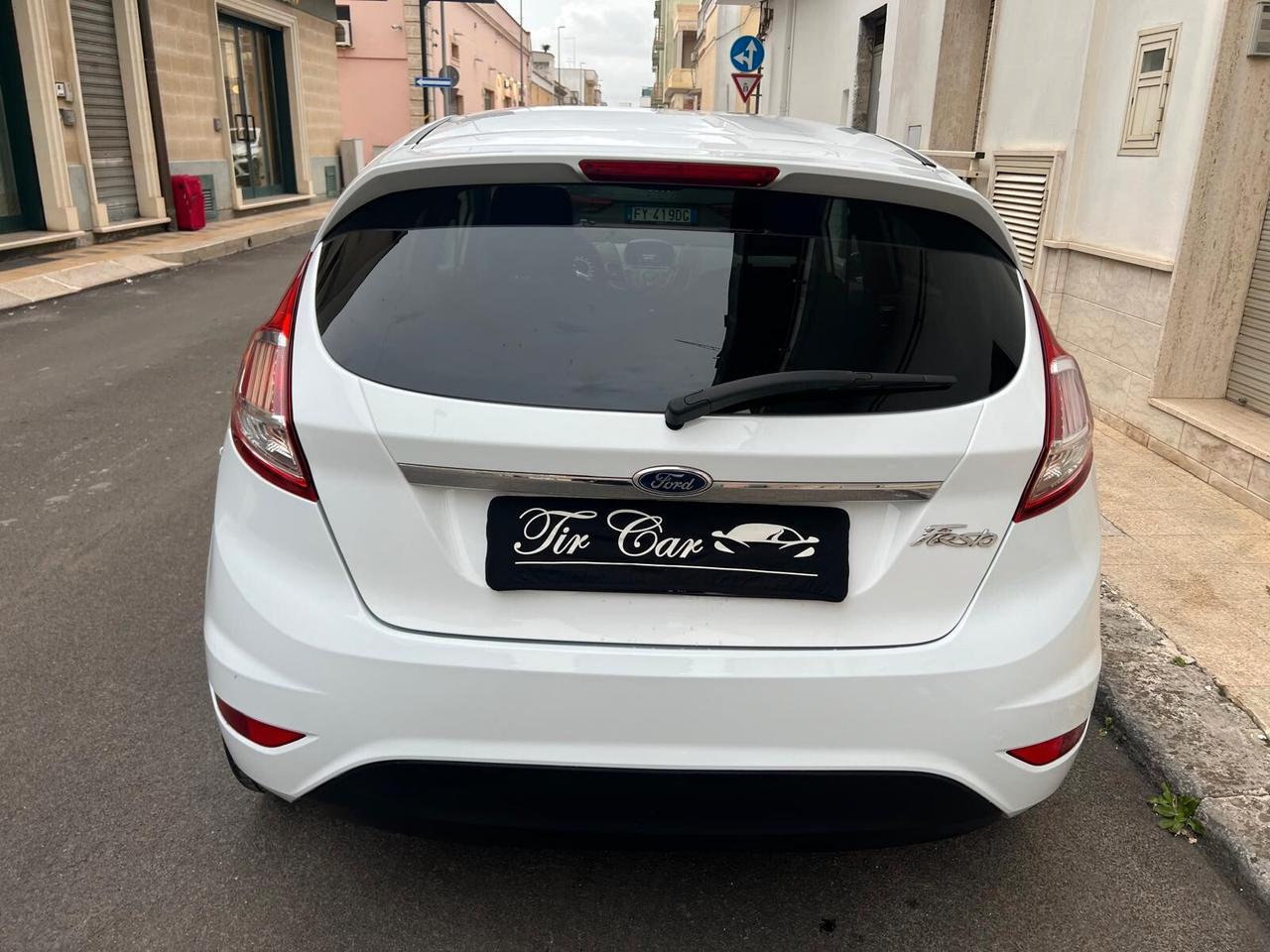 FORD FIESTA TITANIUM 1.5 TDCI 75CV OK NEOPATENTATO NAVI ANNO 2017