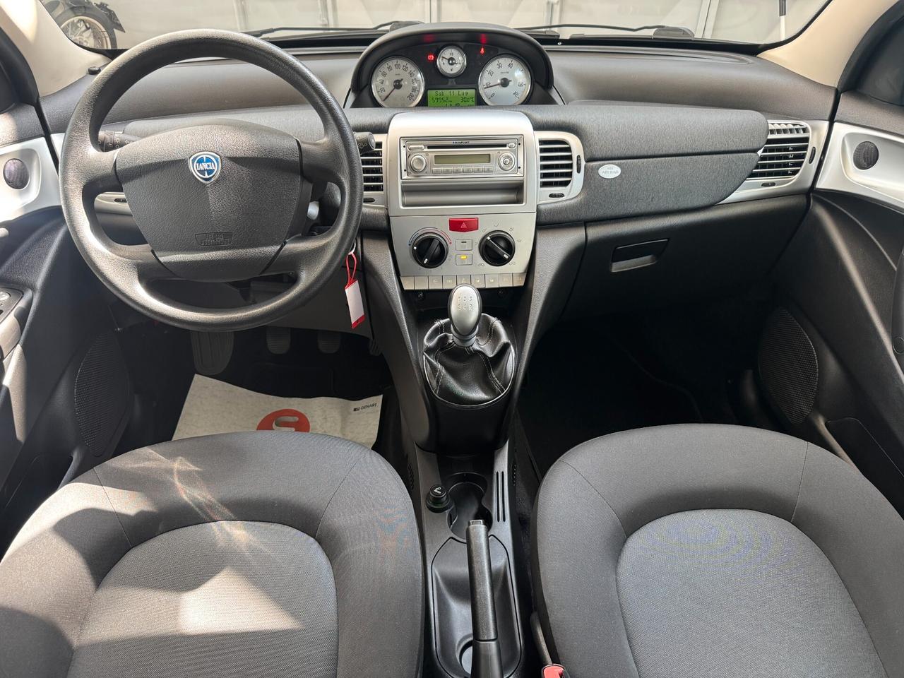 Lancia Ypsilon 1.2 69 CV Unyca