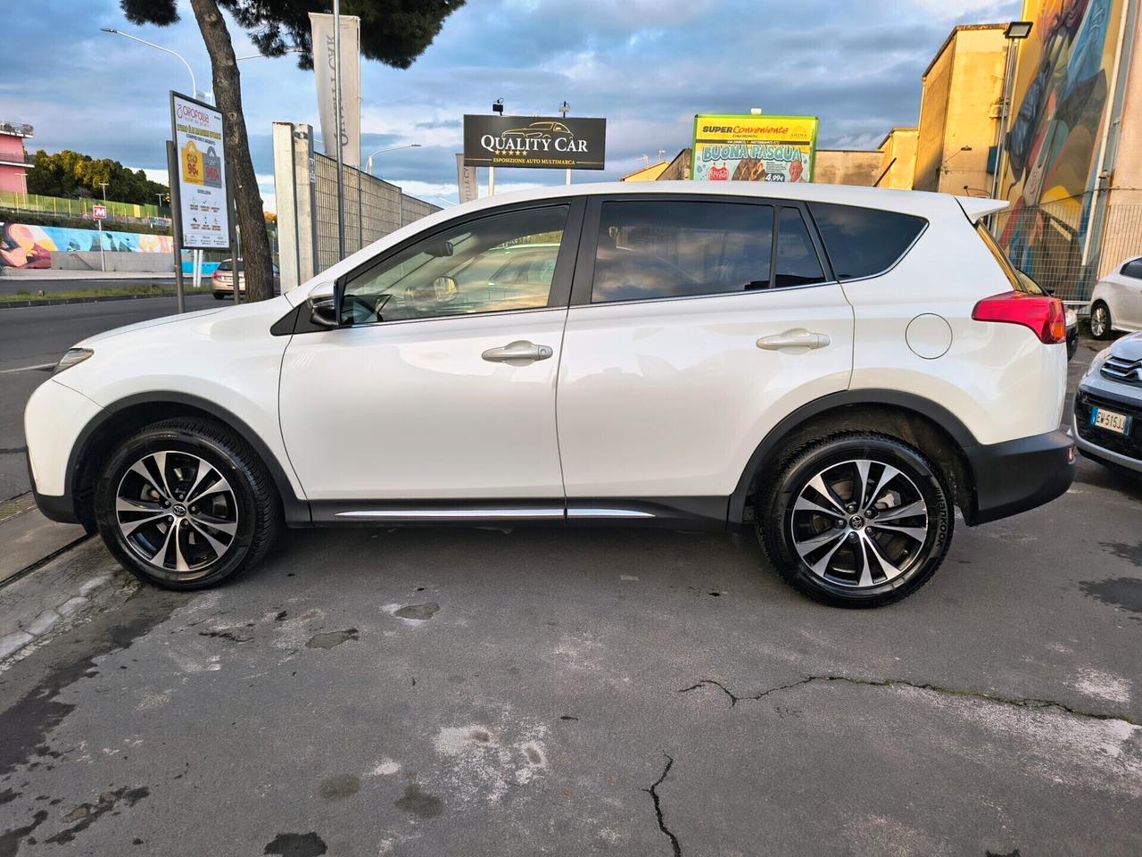 TOYOTA RAV4 UNICOPROPRIETARIO 2.2 DIESEL LOUNGE